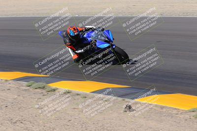 media/Oct-08-2022-SoCal Trackdays (Sat) [[1fc3beec89]]/Turn 7 Inside (145pm)/